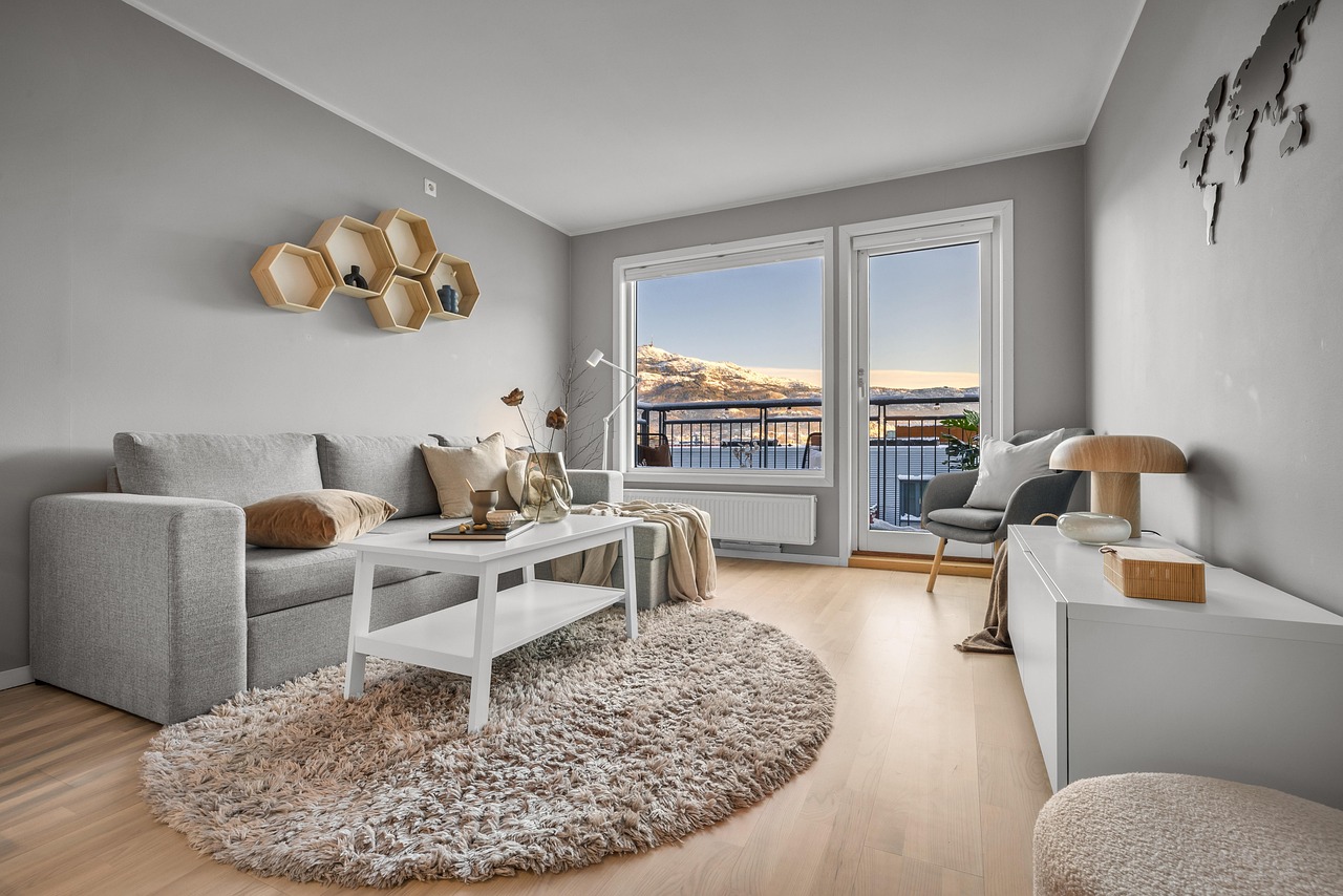 Rustgevend Scandinavisch interieur met groene planten. Rustgevend Scandinavisch interieur met groene planten.